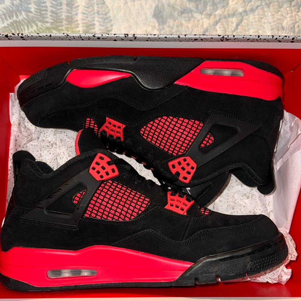Jordan 4 Retro Red Thunder